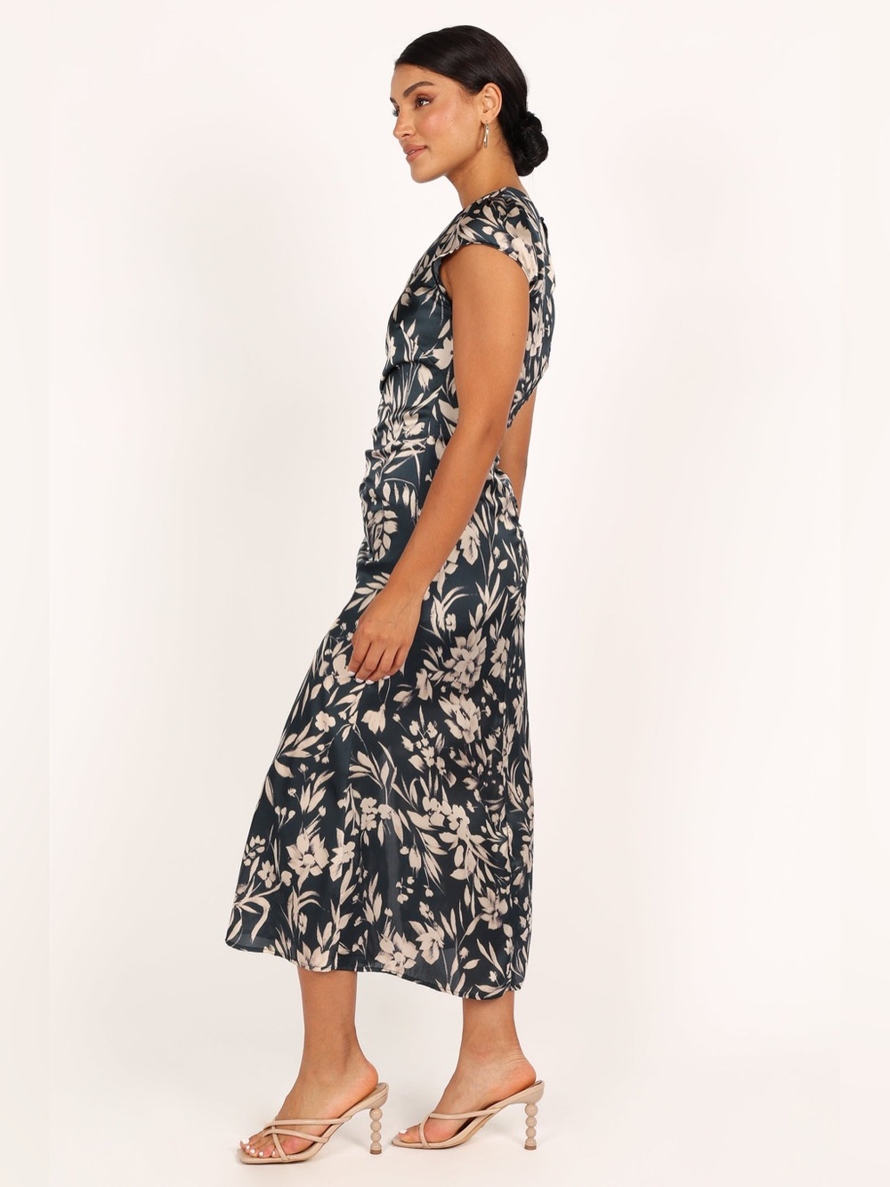 New! Petal & Pup Lisbeth Green Floral Satin Midi Dress Size Medium - Picture 3 of 8